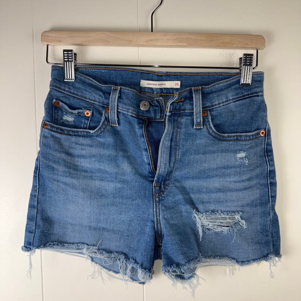 Levi’s high rise cut off Jean shorts